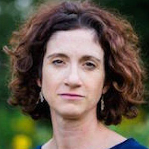 Headshot of Jeannie Annan