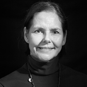 Headshot of Johanna Mair