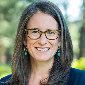 Headshot of Naomi Morenzoni