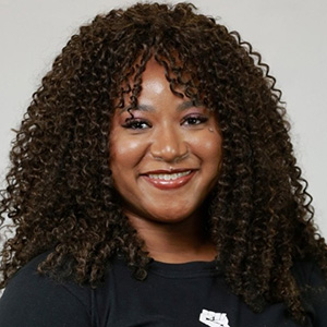 Headshot of Tainah Pereira