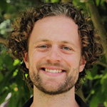 headshot of alex ash