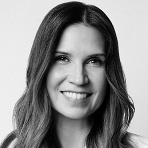 headshot of anna mckelvey