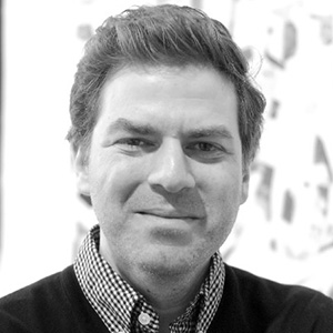 headshot of ari simon