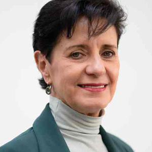 headshot of carolina nieto