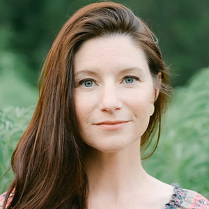 headshot of christine mahoney