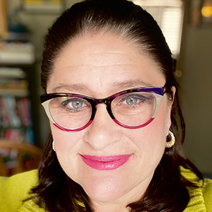 headshot of erika gregory