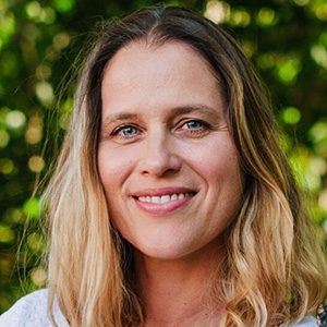 headshot of ivana gazibara