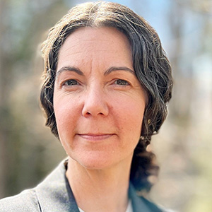 headshot of jen duggan