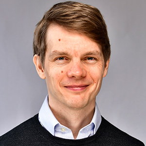 headshot of lauri pietinalho