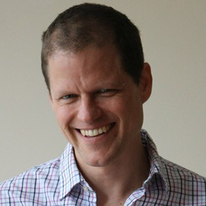 headshot of phillip essl