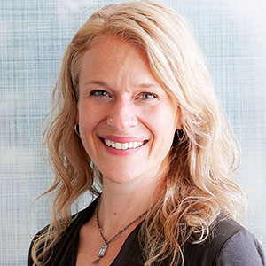 headshot of sara ellis conant