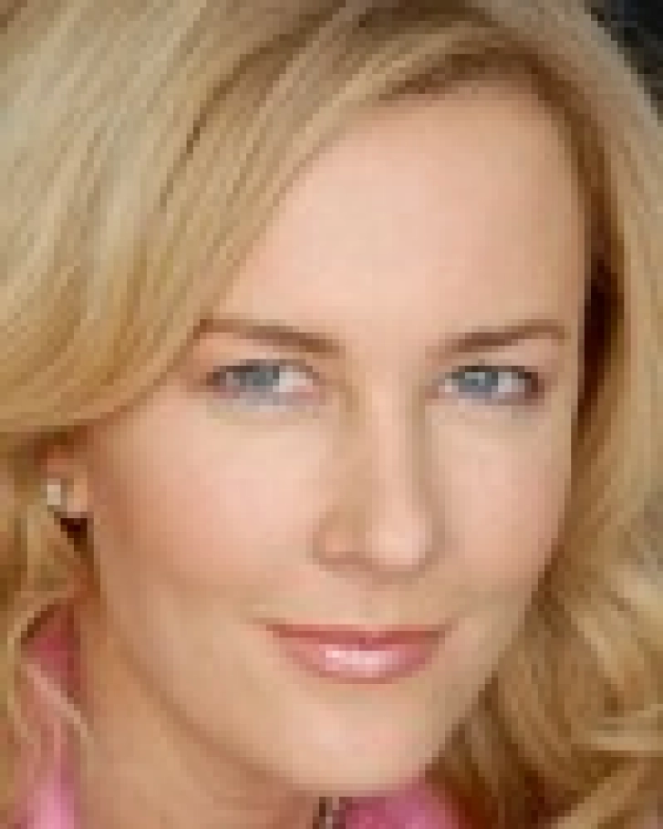 Jennifer Lynn Aaker on social responsibility in daily life