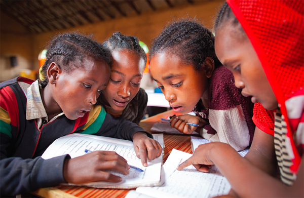 children_ethiopia_studying