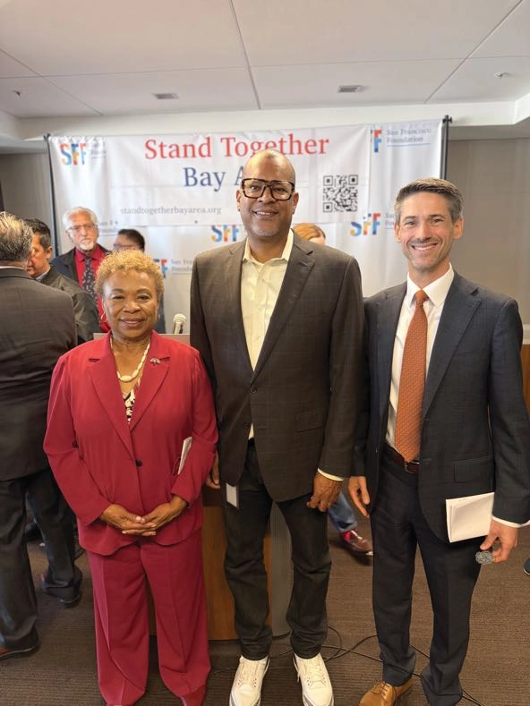 the oakland mayor, the ceo of the san francisco foundation, and the mayor san jose standing together for a photo